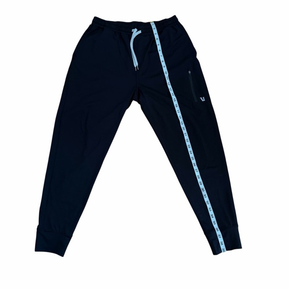 VUORI Sunday Performance Jogger in Black - Like New, Size Large - Picture 13 of 15